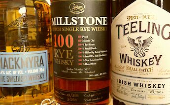 Tasting Swedish whiskeys! Dominic Lockyer@Flickr