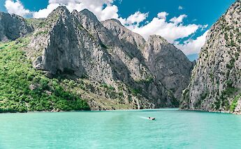 Komani Lake, Albania. Johnny Africa@Unsplash