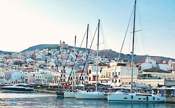 Boats in Syros, Greece. Despina Galani@Unsplash