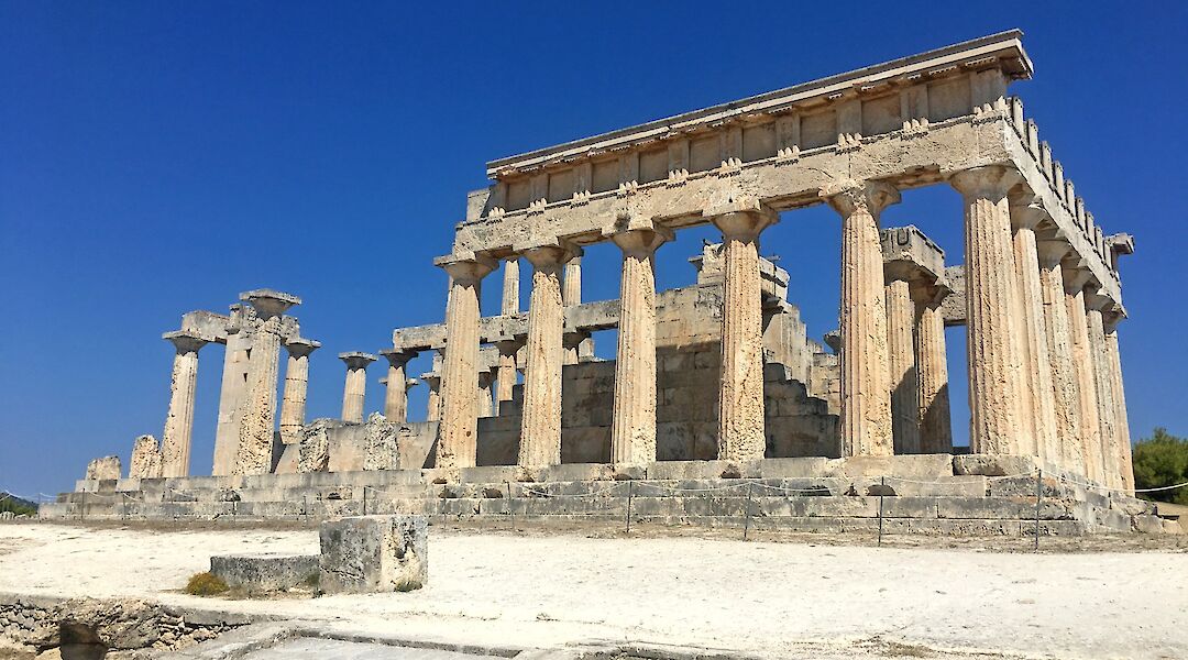 Temple of Aphaia, Greece. Xenofon Tsantilas@Unsplash