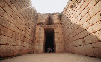 The Treasury of Atreus (Tomb of Agamemnon) at Mycenae. -toIH