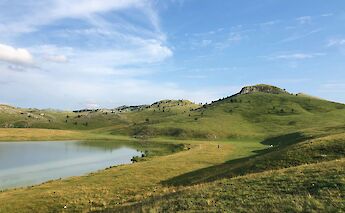 Amazing view of Zminje Lake, Zabljak, Montenegro. Lera Nekrashevich@Unsplash
