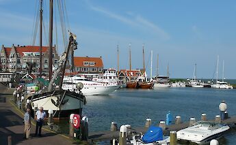 Harbor in Volendam, Holland. bertknot@Flickr