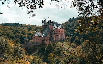Eltz Castle, Wierschem, Germany. Ruben Daems@Unsplash