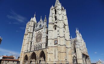 Leon Cathedral, Spain. puffin11k@Flickr