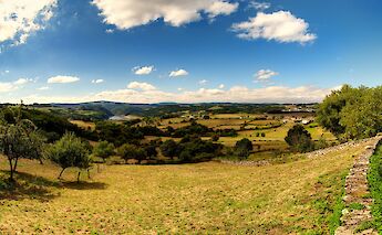 Scenic landscapes along the Camino near Sarria. VladD@unsplash