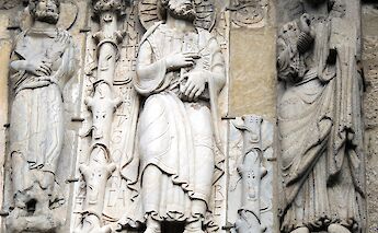 Statues in Santiago de Compostela, Spain. Jose Luis Cernadas Iglesias@Flickr