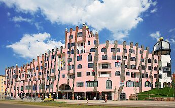 Grüne Zitadelle in Magdeburg, Germany. CC:Mbn 1969