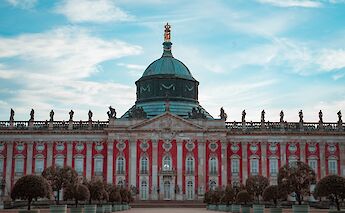 Schloß Sanssouci, Potsdam, Germany. Leon Seibert@Unsplash