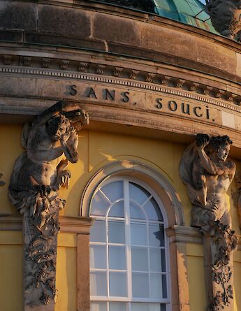 Sanssouci Palace in Potsdam, Germany. Shinuna Gartner@Unsplash