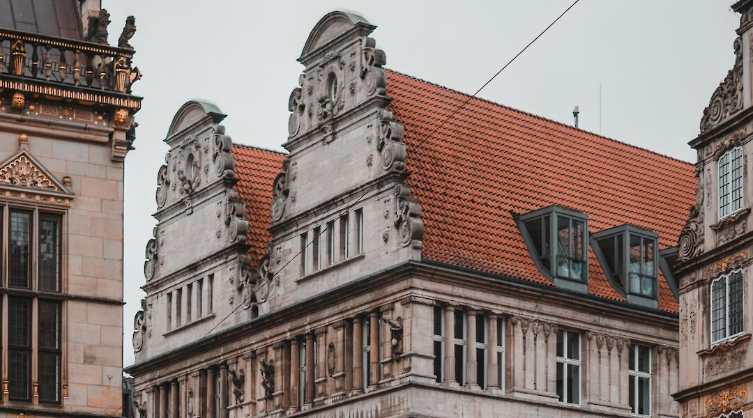 Gloomy skies over German Architecture, Bonn, Germany. Reinhart Julian@Unsplash