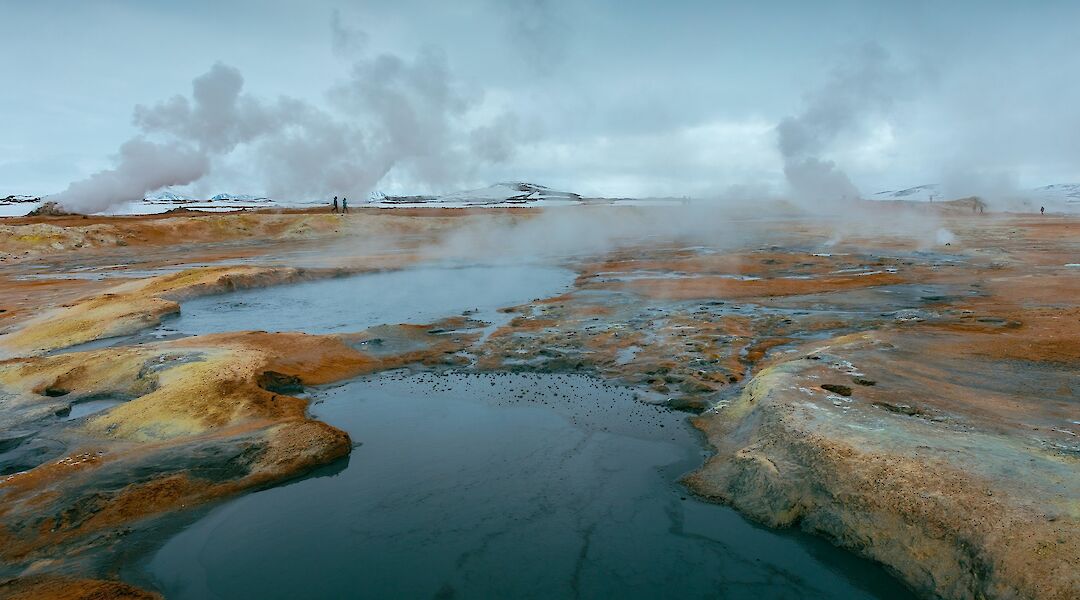 Geothermal steam over Lake Myvatn, Iceland. Khamkéo Vilaysing@Unsplash