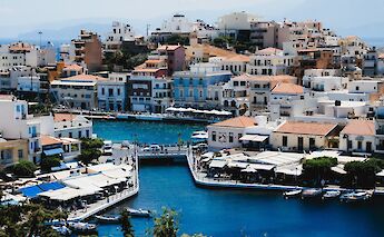 Agios Nikolaos, Crete, Greece. Dmitrii Rogov@Unsplash