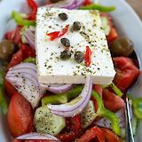 Greek salad. Sebastian Pandelache@Unsplash