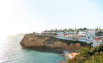 Carvoeiro, Portugal. Lisha Riabinina@Unsplash