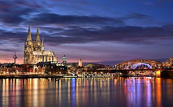 Rhine River in Cologne, Germany. Roman Burki@Unsplash