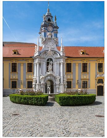 Stift Dürnstein in Lower Austria along the Wachau Valley. Andreas Manessinger@Flickr