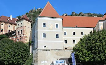 Red roofs of Durnstein, Austria. Unsplash:Daniela Turcanu