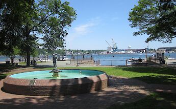 Portsmouth, New Hampshire, USA. Doug Kerr@Flickr