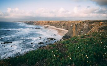 Coastal Views in Aljezur. Thibault Mokuenko@Unsplash