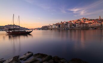 Sunsets in Porto. Alejandro Pinero@Unsplash