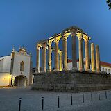 Roman Ruins in Evora, Portugal. Jose Santos@Unsplash