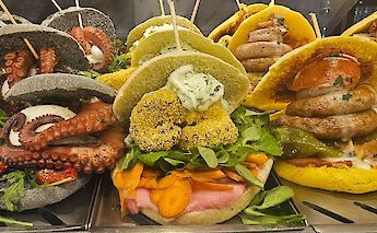 An Apulian lunch in Bari ©Heather