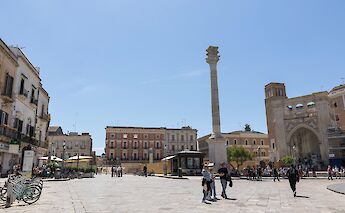 Piazza Sant'Oronzo in Lecce. -to