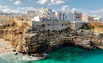 Via Porto 30, Polignano a Mare, Italy. Unsplash: Emma Harrisova