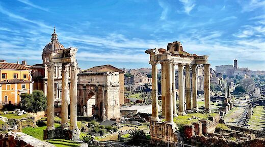 Fori Imperiali, Roma. Unsplash: Massimo Virgilio