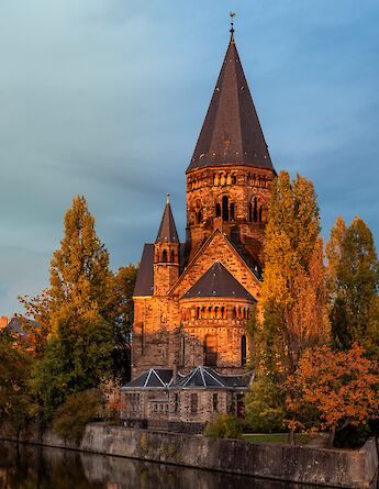 Protestant Church in Metz, France along the Mosel River. Murilo Silva@Unsplash