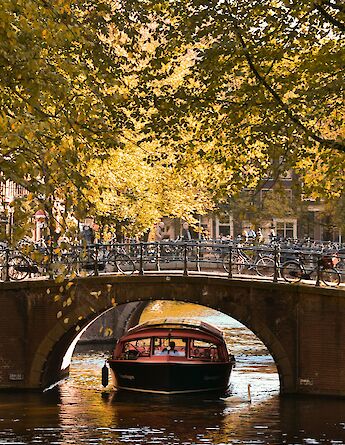 Romantic Amsterdam, Holland. Claudia Lorusso@Unsplash