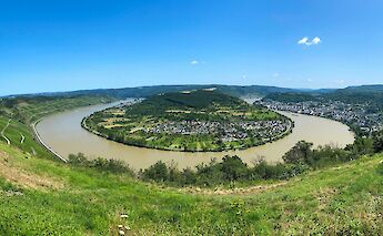 The stunning turn of the Rhine in Boppard, Germany. Luca J@Unsplash