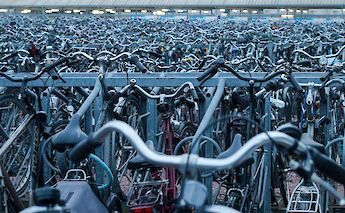 An ocean of bikes in Ghent, Belgium. Héctor Martínez@Unsplash