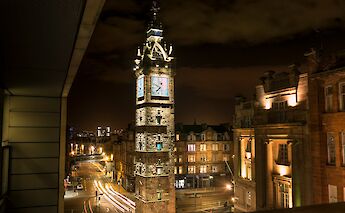 Clocktower at night, Glasgow, Scotland. Jacco Rienks@Unsplash