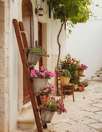 Colorful streets of Putignano. -to