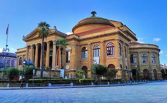 Teatro Massimo, Palermo. Riccardo Brugnone@Unsplash