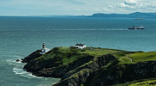 Howth, Dublin, Ireland. Elliot Voilmy@Unsplash