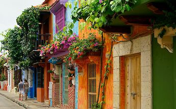 Colorful houses, Cartagena, Colombia. Ricardo Gomez Angel@Unsplash