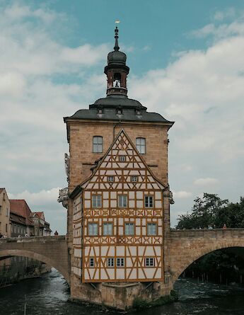 Bamberg's beautiful Altes Rathaus. Ben Benjamin@Unsplash