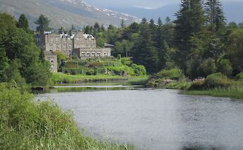 Ballynahinch Castle, Galway, Ireland. Lisa Harbin@Flickr