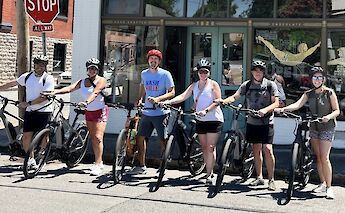 E-bike tour group, Nashville, Tennessee, USA. CC:Music City Adventure Co