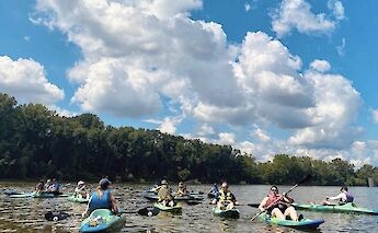 Kayaking on the Cumberland River, Nashville, Tennessee, USA. CC:Music City Adventure Co