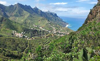 Winding roads, Tenerife, Spain. Hasmik Ghaza Ryan Olson@Unsplash