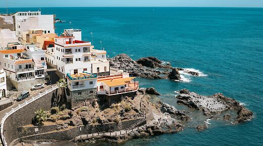 Los Gigantes, Tenerife, Spain. Eugen Sacali@Unsplash