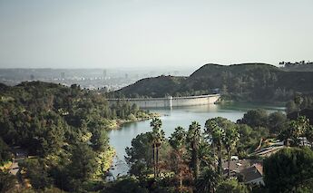Hollywood Reservoir, Los Angeles, California, USA. Brandon Desjarlais@Unsplash