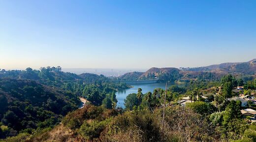 Hollywood Reservoir, Los Angeles, California, USA. Dana Serao@Unsplash