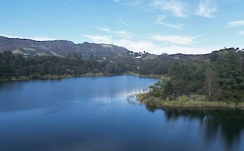 Hollywood Reservoir, Los Angeles, California, USA. Logan Voss@Unsplash