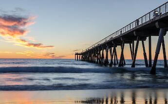 Hermosa Beach Pier, Los Angeles, California, USA. Keith Yahl@Flickr