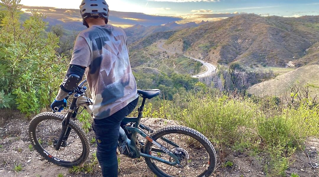 Malibu Buttes, Backbone Trail, Encinal & Sandstone Peak Downhill E-MTB Tour (Intermediate)